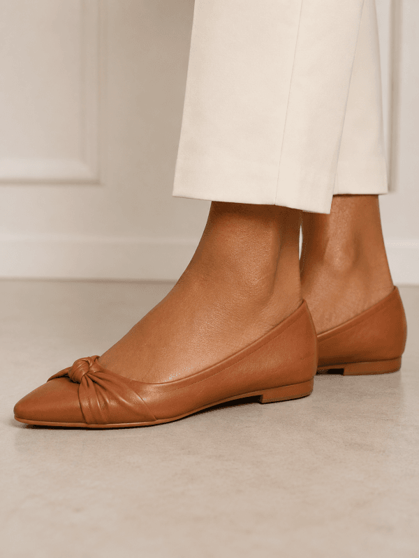 Easy Spirit Leather Flat